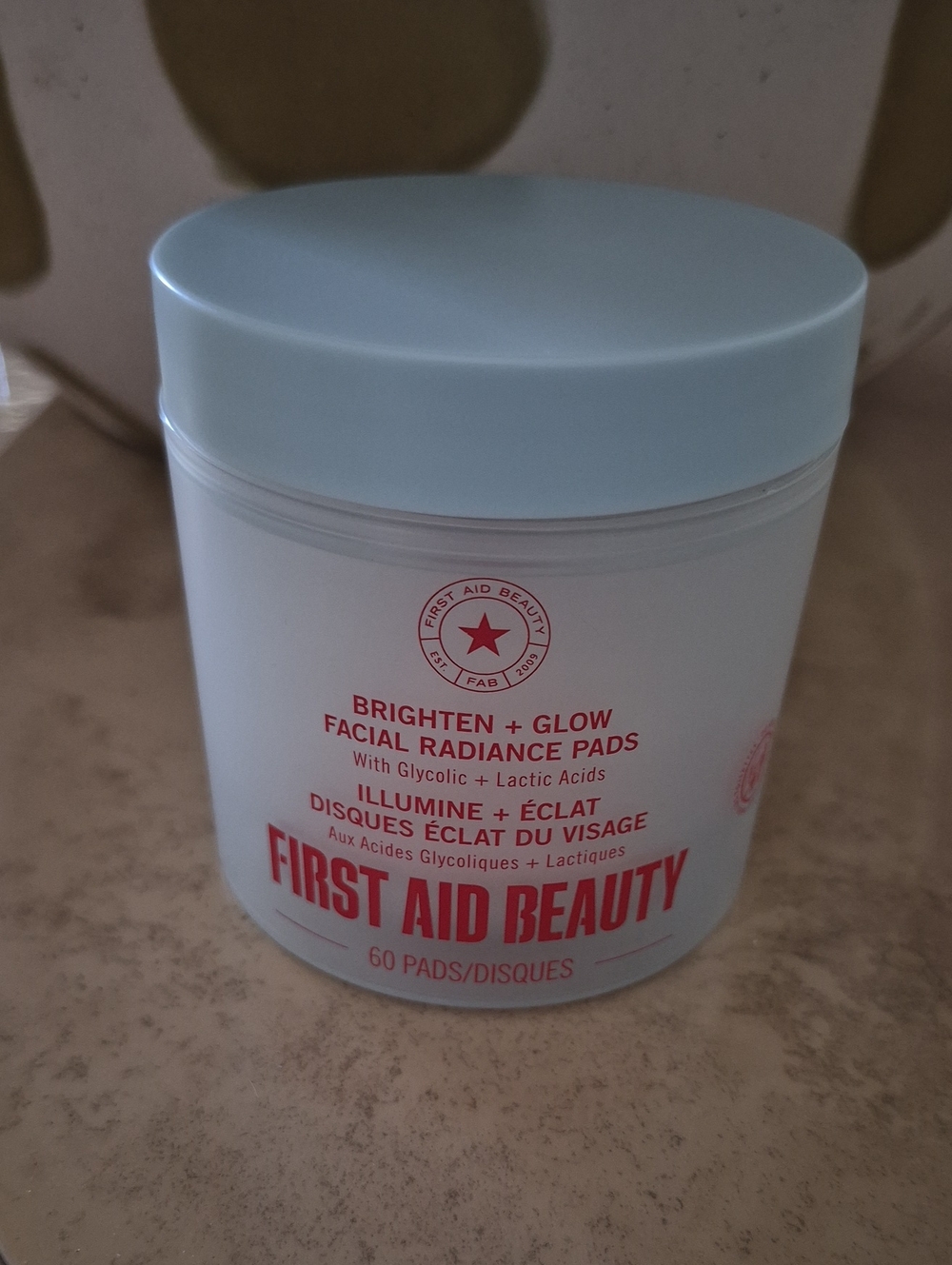 First Aid Beauty Brighten + Glow Facial Radiance Pads